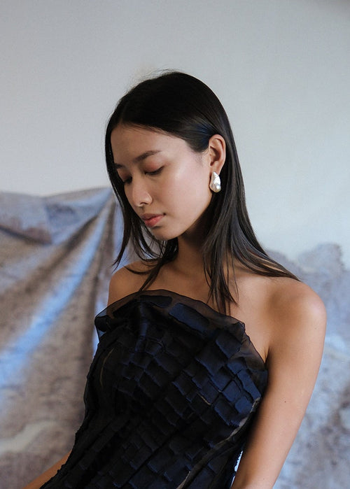 Kate Baroque Pearl Stud Earrings